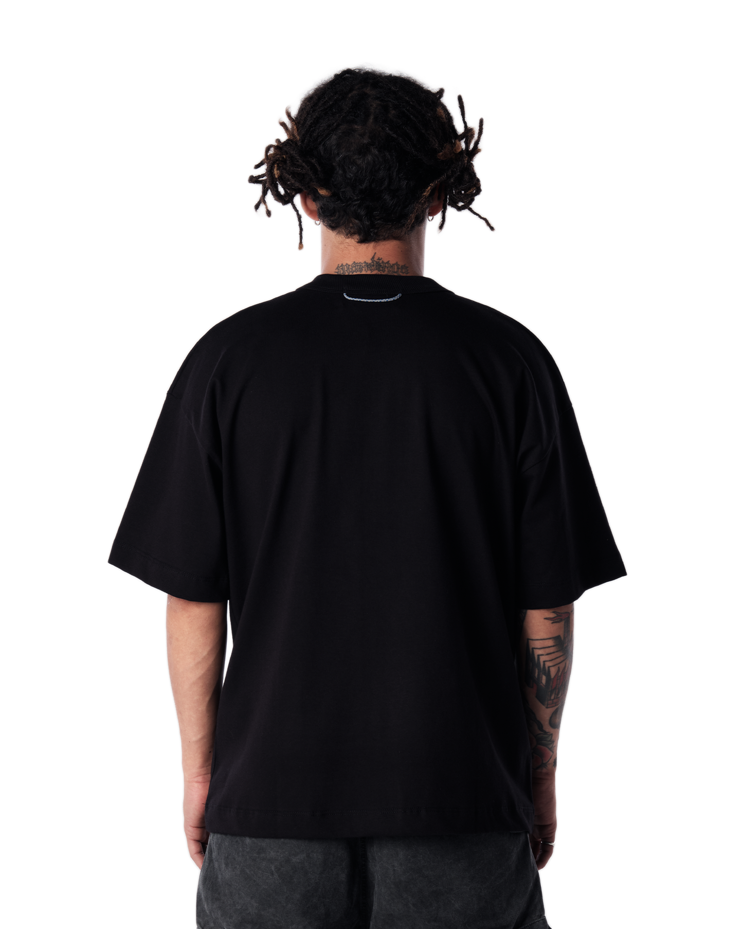 CAMISETA QC ALIEN EXP BOXY PRETO