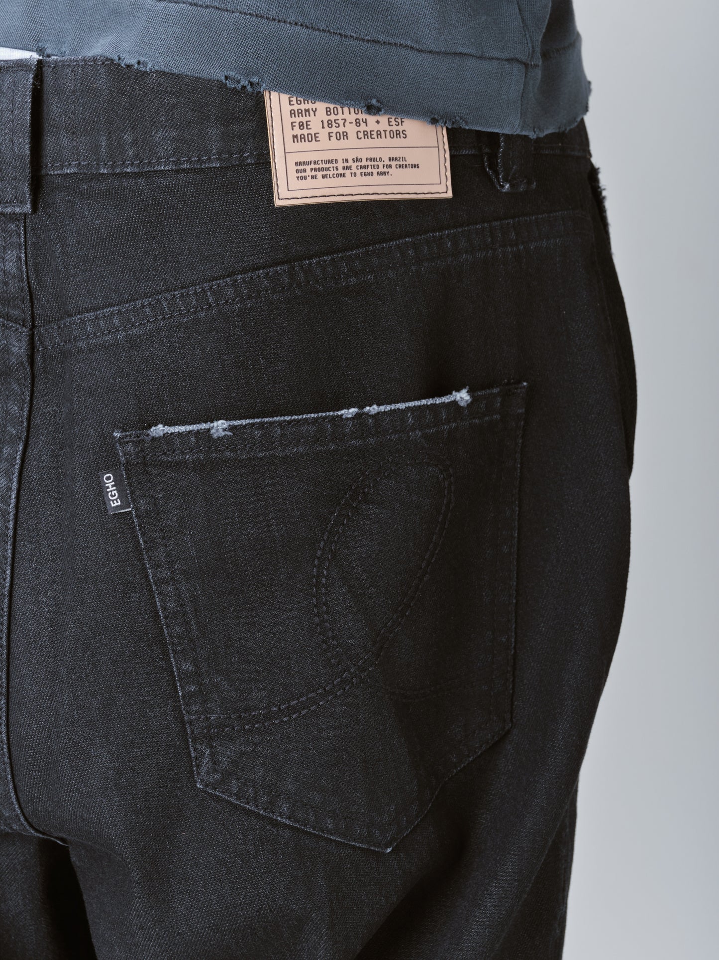 GUERRILLA DENIM FLARED PRETA