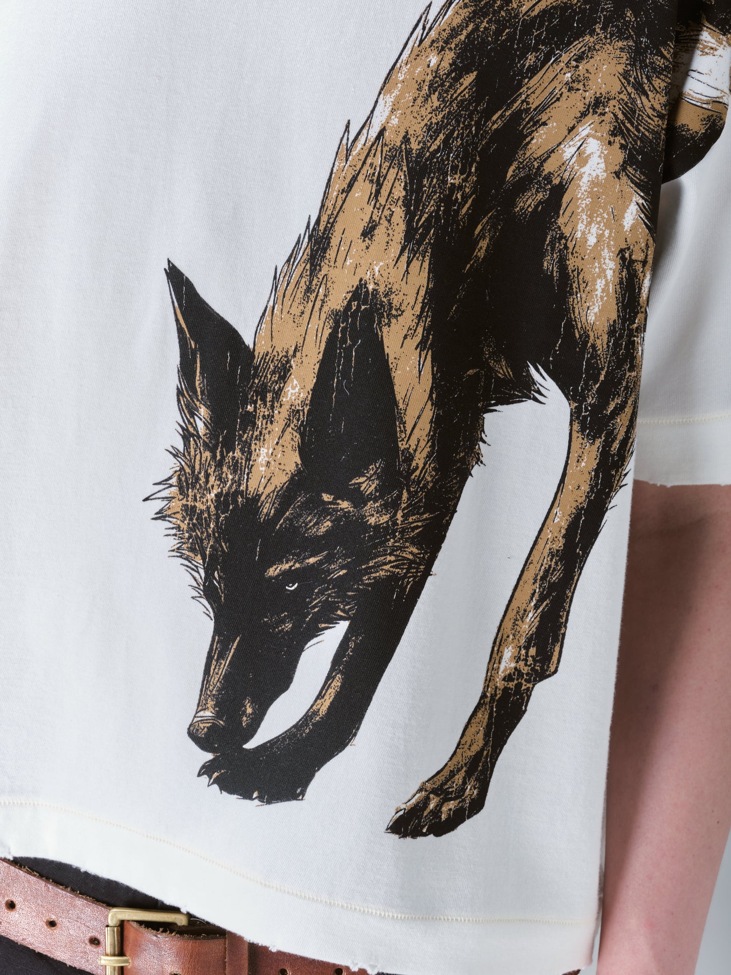 CAMISETA BOXY LOBO