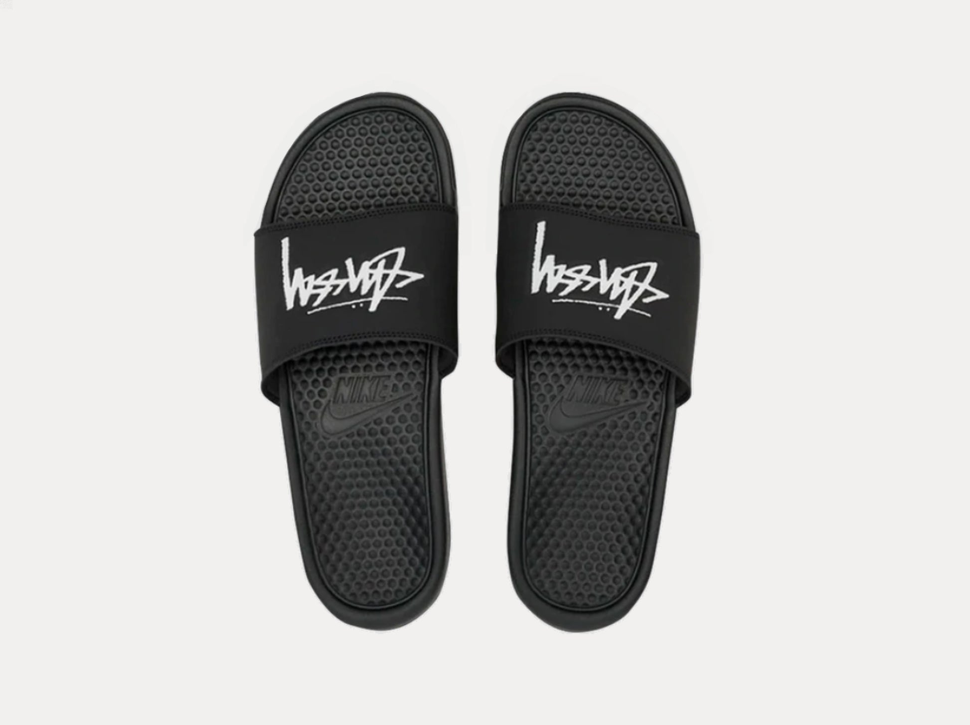 Nike benassi sales slide black